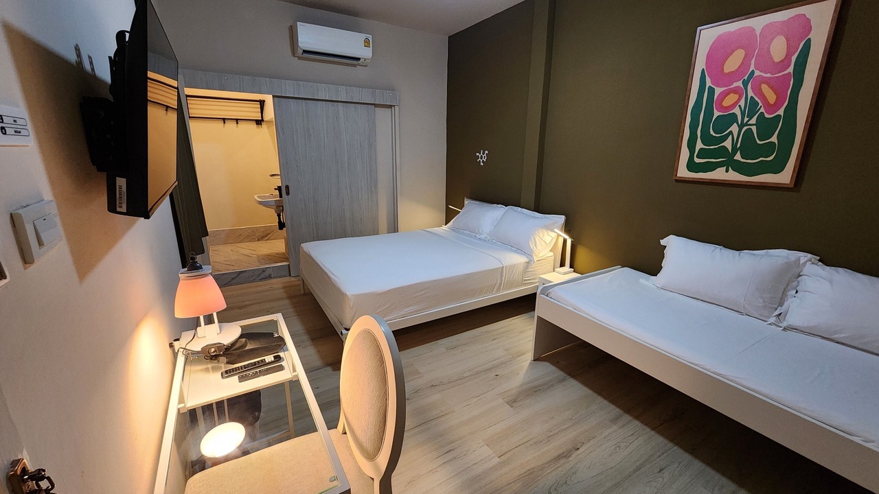 Photo of Bedroom in Talat Nuea