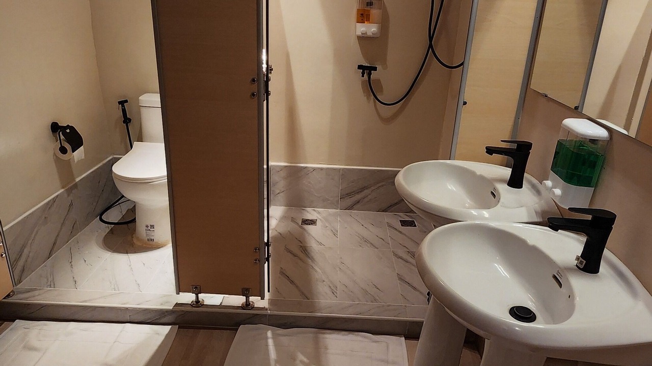 Photo of Bathroom in Talat Nuea