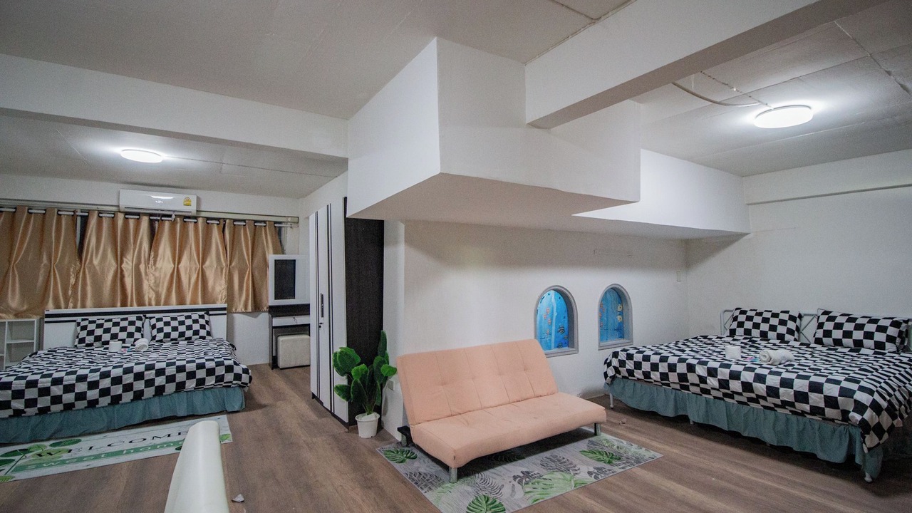 Photo of Bedroom in Phra Khanong