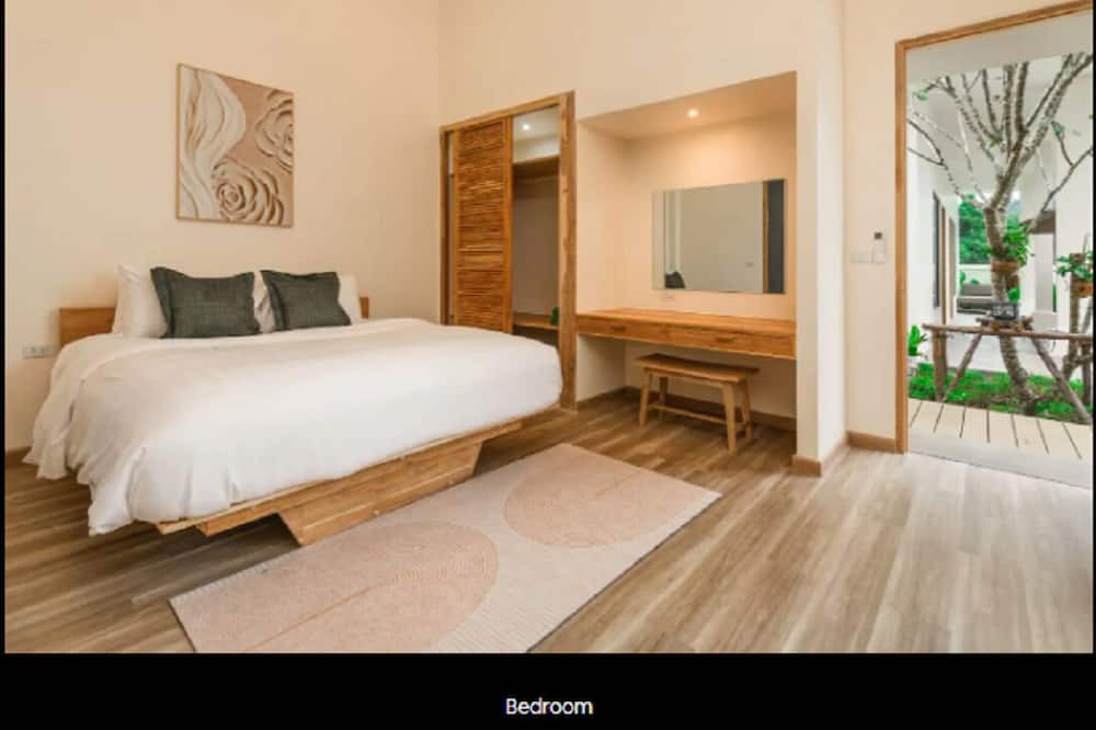 Photo of Bedroom in Ko Kaeo