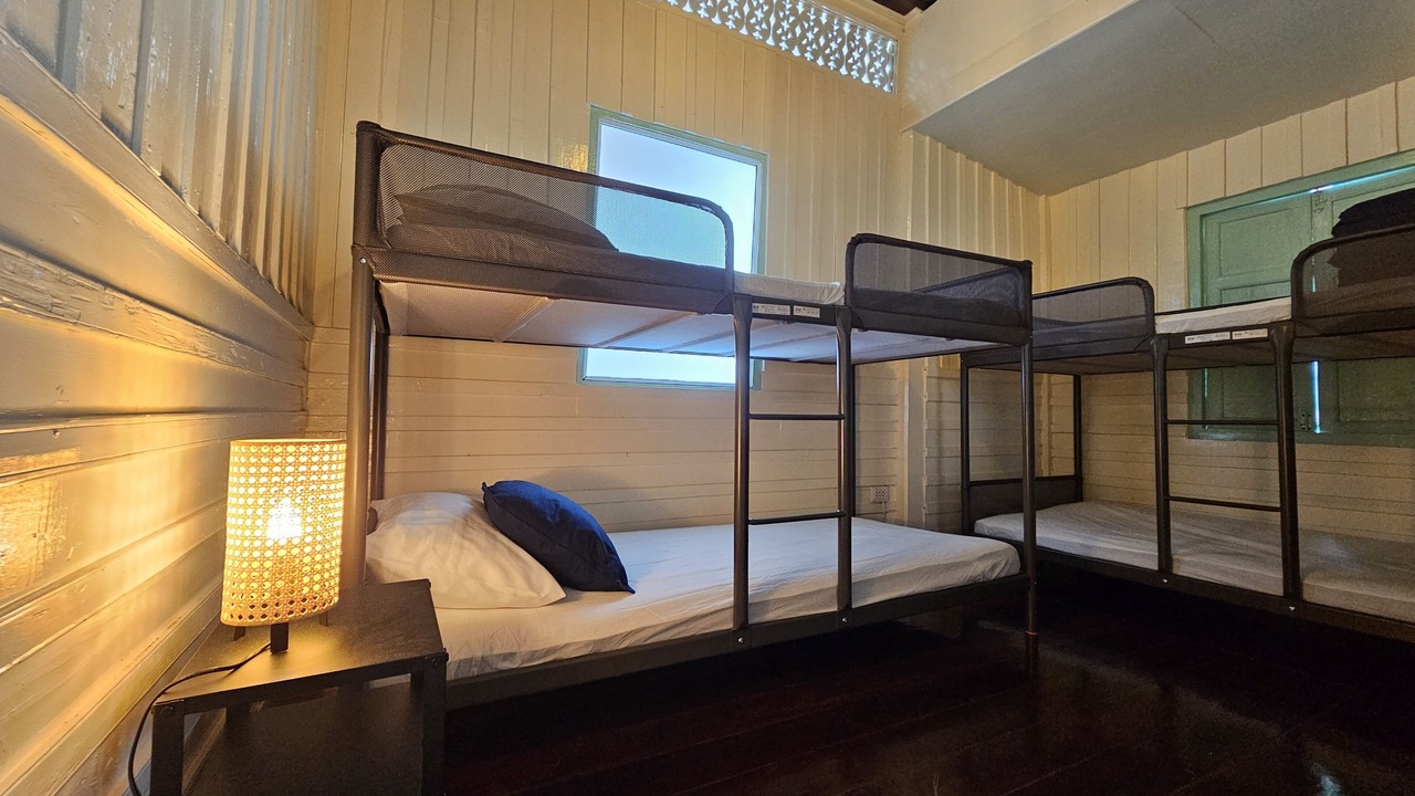 Photo of Bedroom in Wat Bowon Niwet