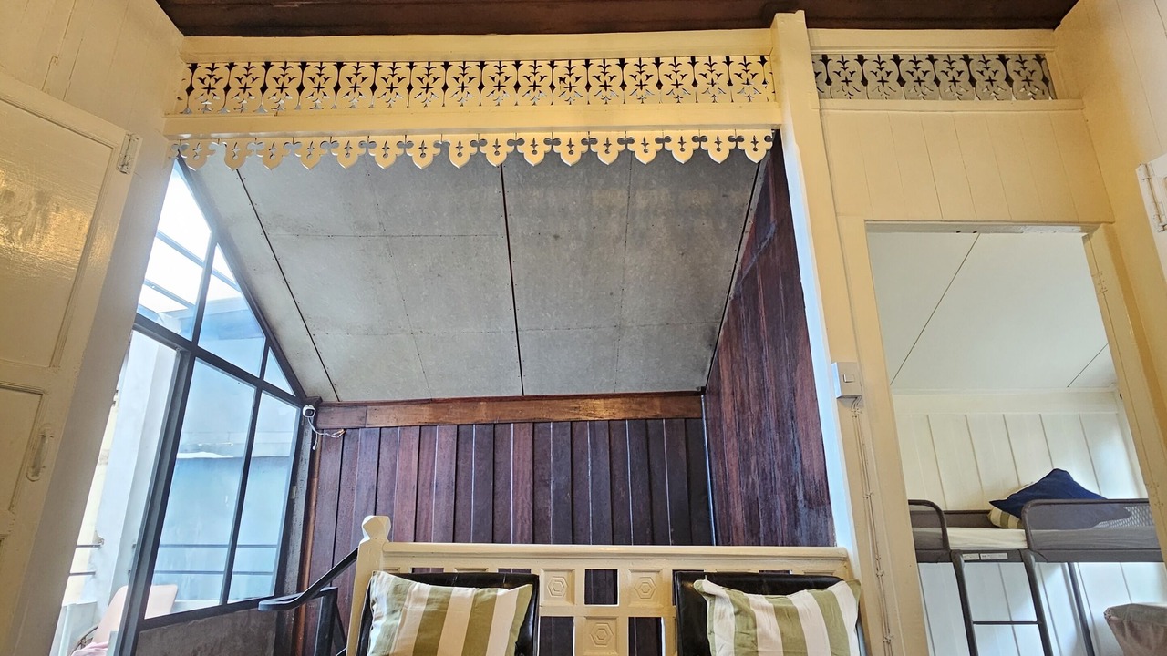 Photo of Livingroom in Wat Bowon Niwet
