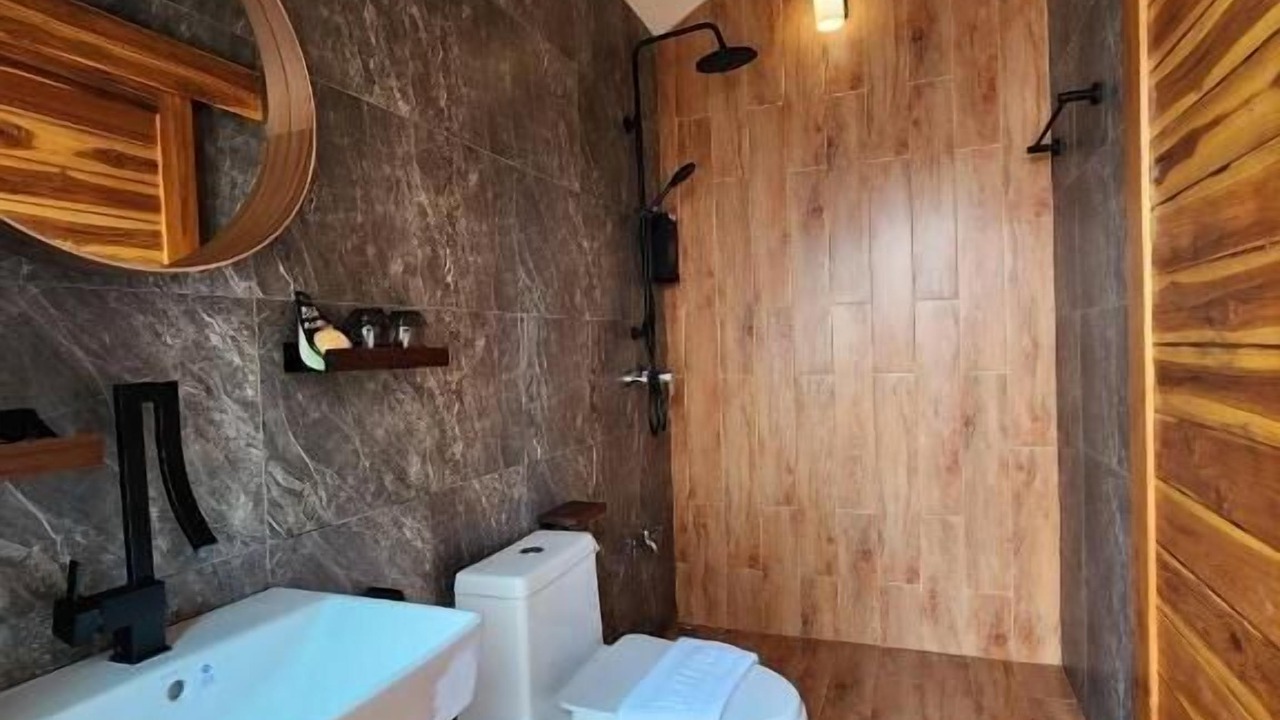 Photo of Bathroom in Pua