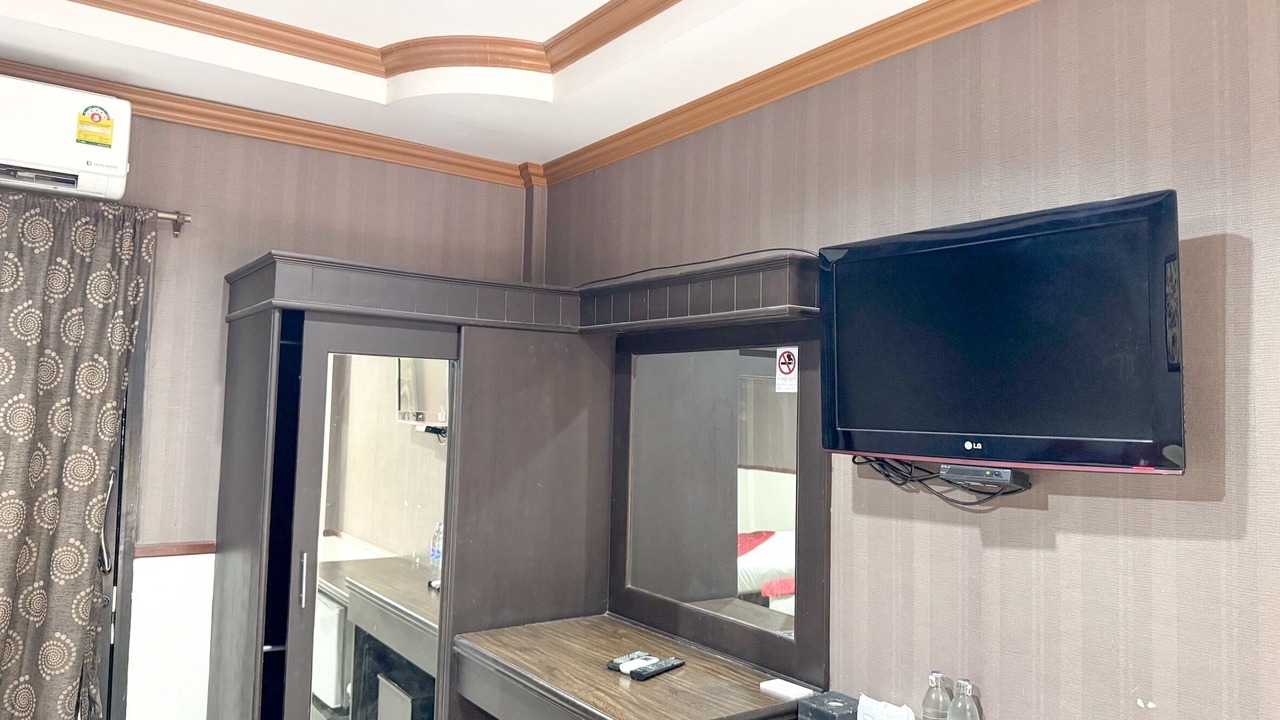 Photo of Bedroom in Chomphu