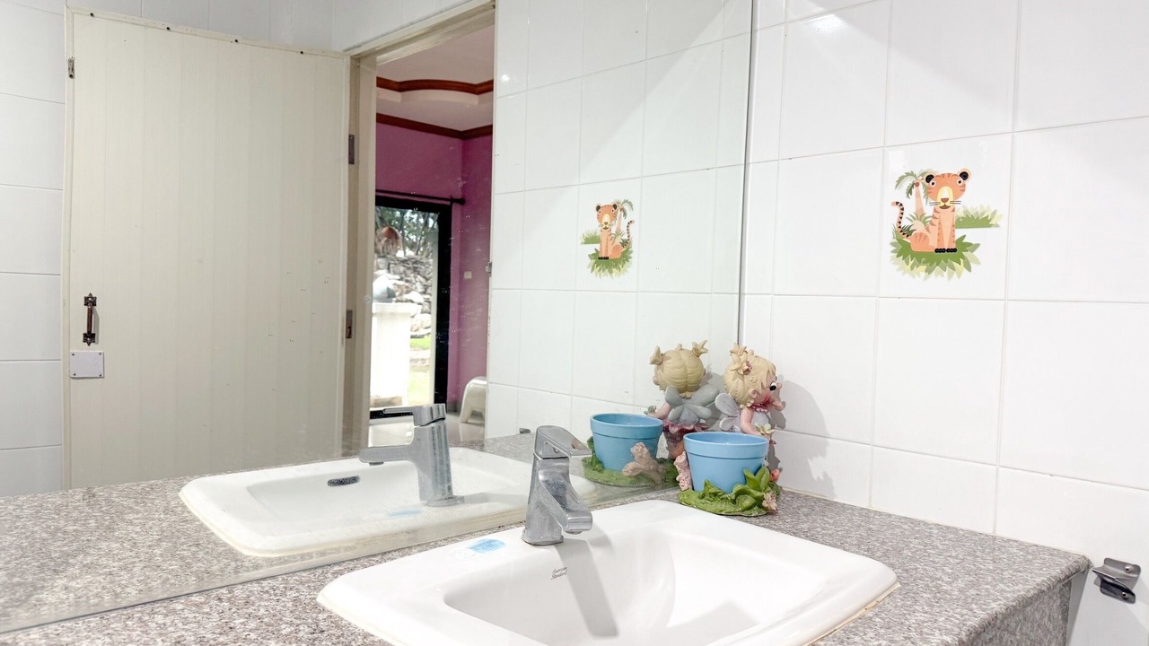 Photo of Bedroom in Chomphu