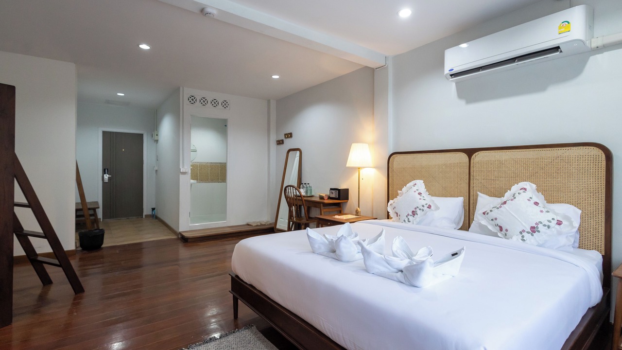 Photo of Bedroom in Bang Khun Phrom