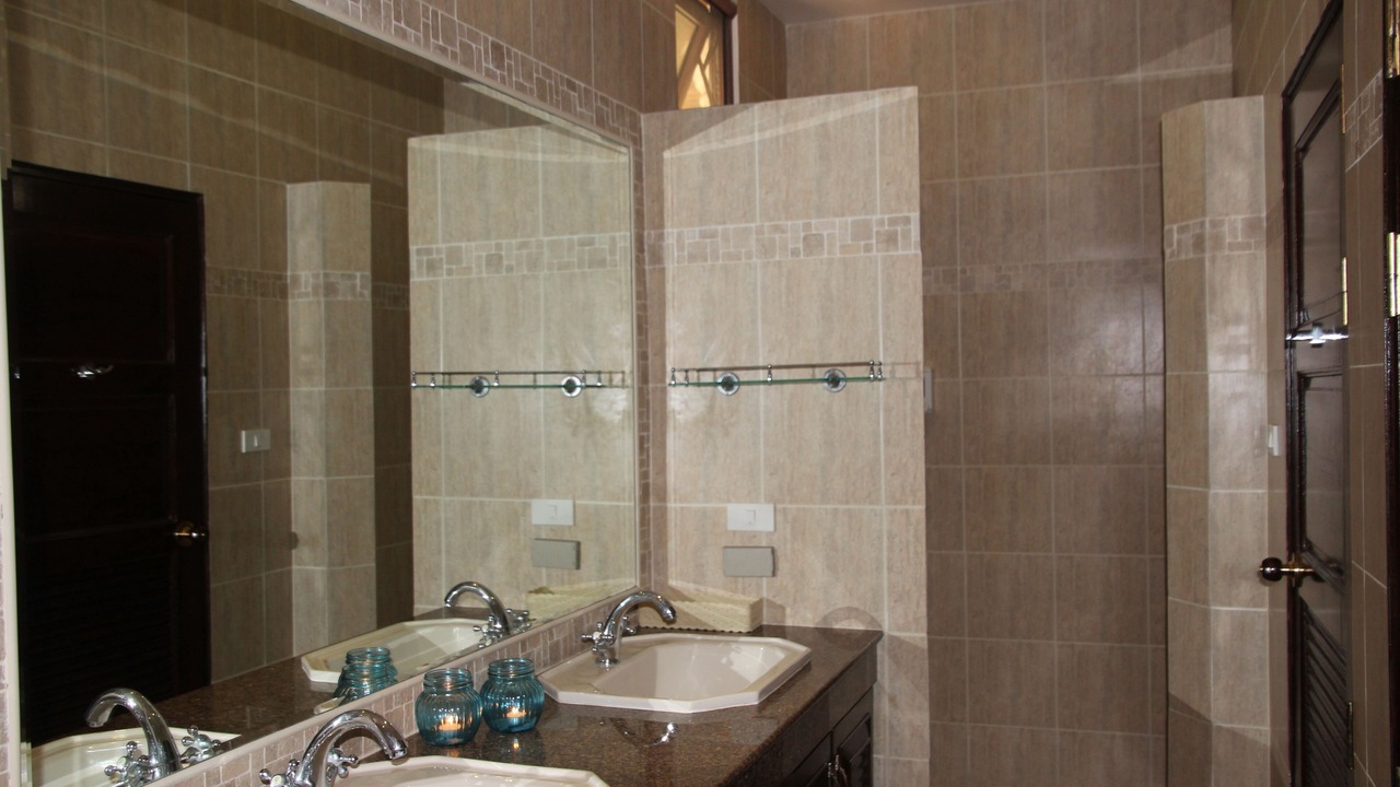 Photo of Bathroom in Taling Ngam