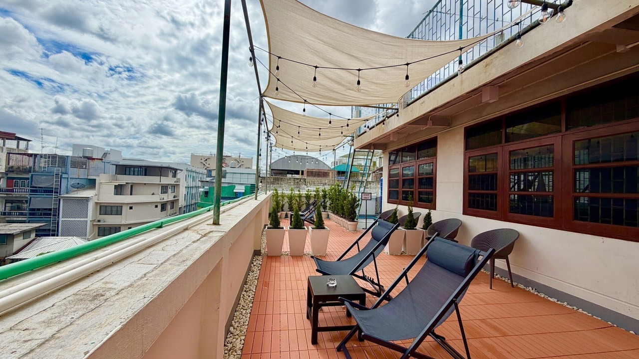Photo of Patio Balcony in Wang Burapha Phirom
