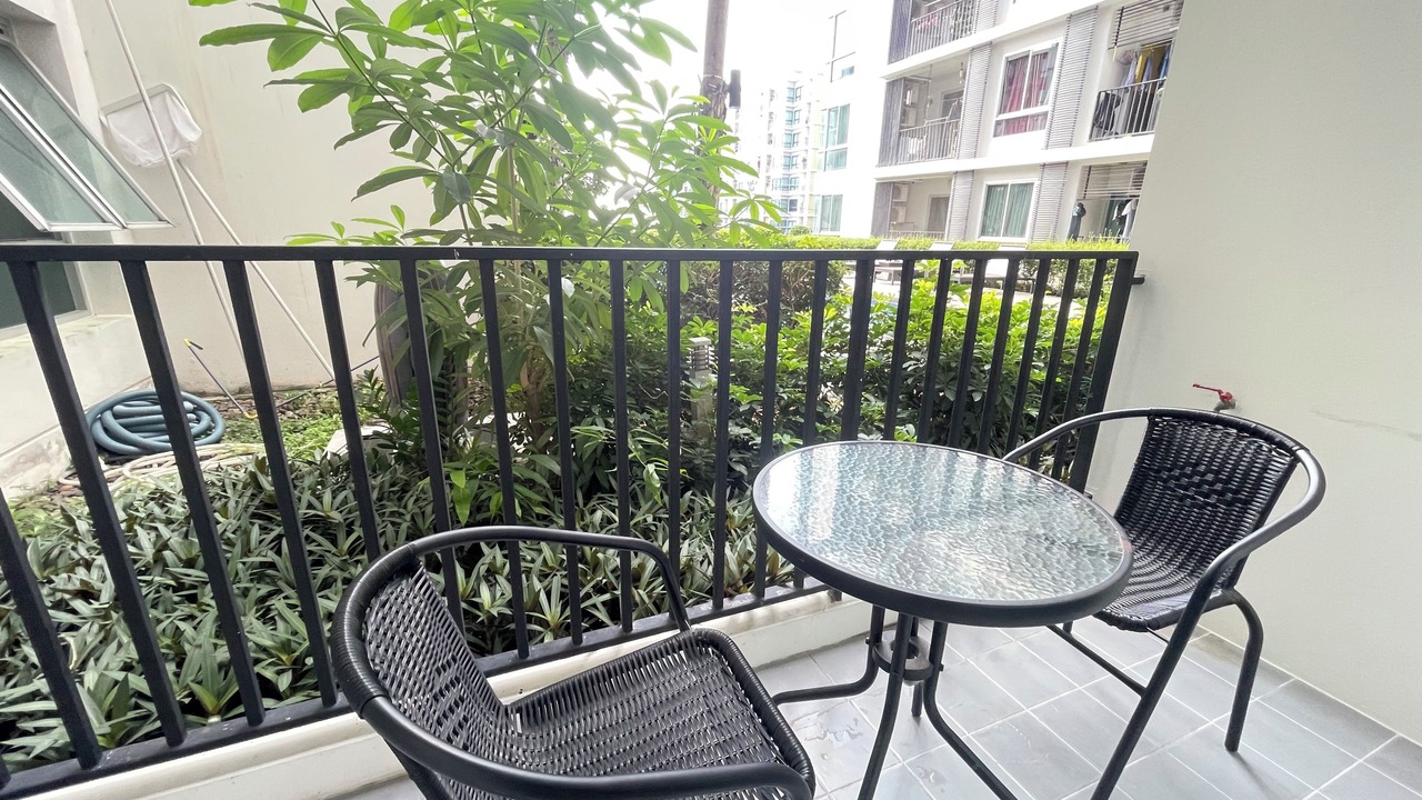 Photo of Patio Balcony in Khlong Kluea