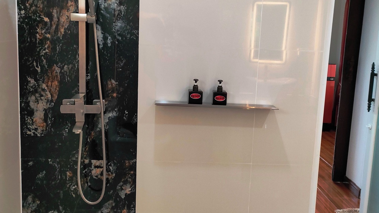 Photo of Bathroom in Sathing Phra
