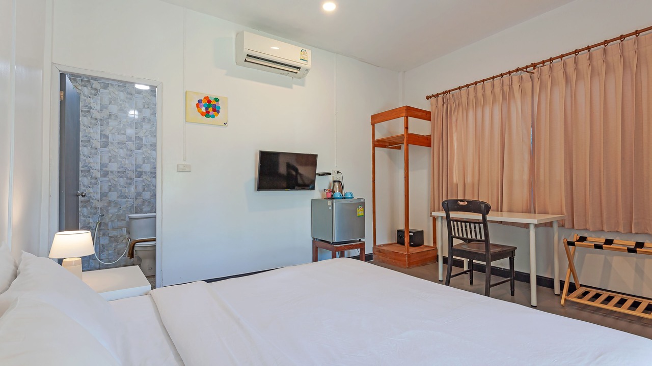 Photo of Bedroom in Khok Kloi
