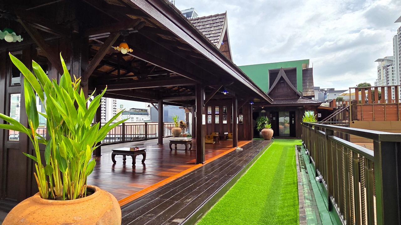 Photo of Outdoor in Ratchathewi