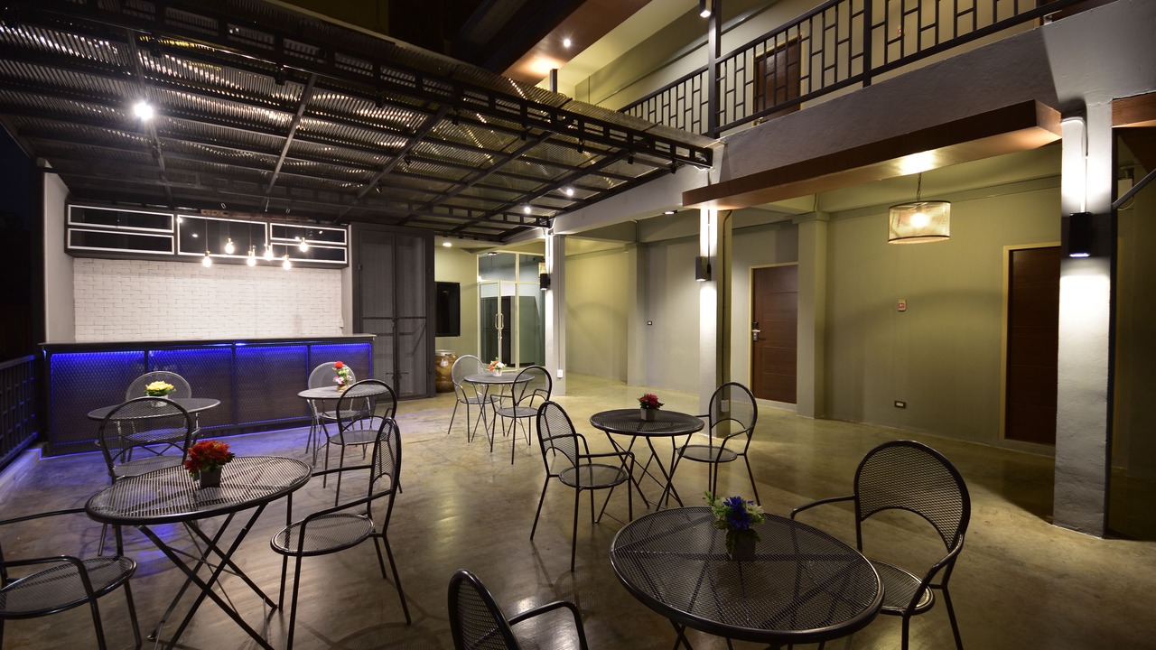 Photo of Patio Balcony in Hua Lamphong