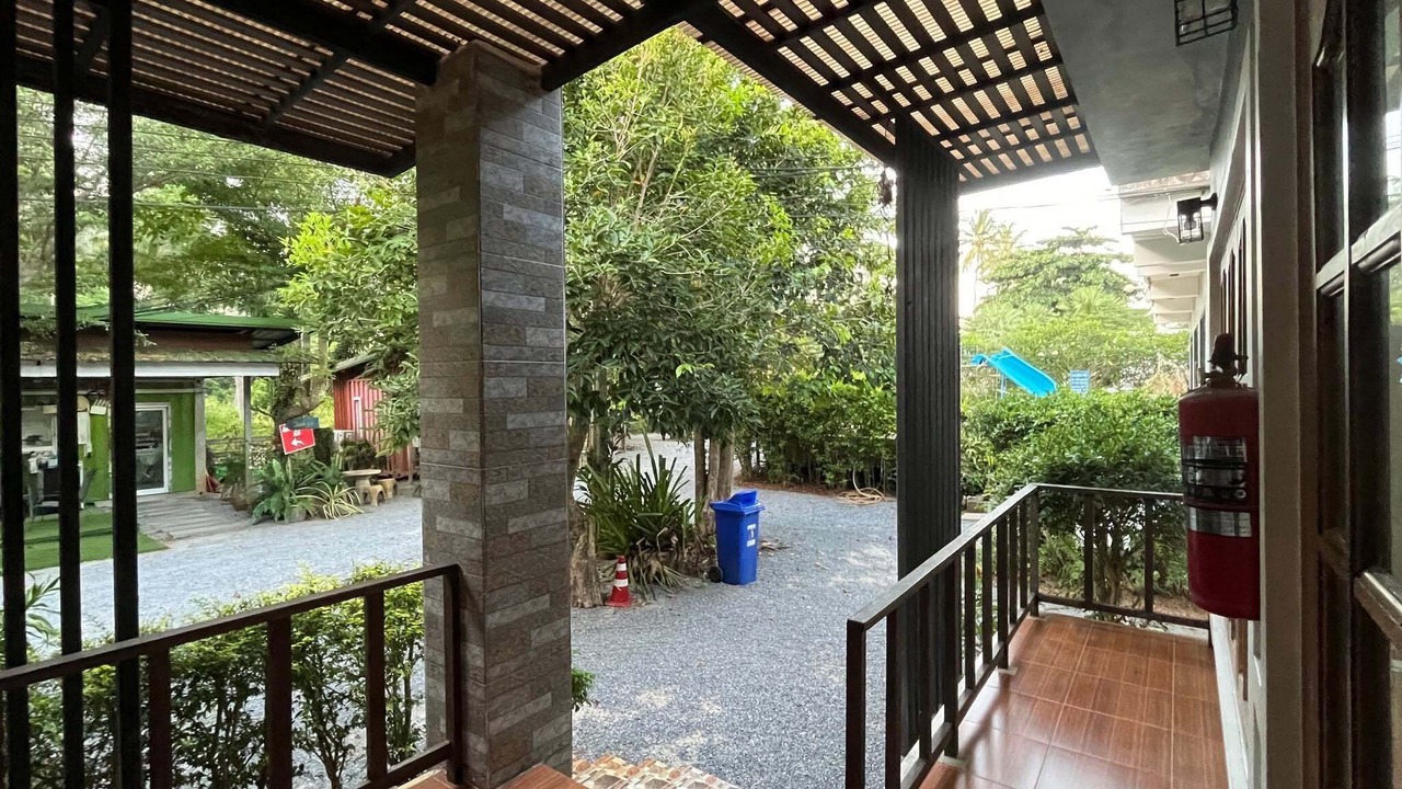 Photo of Patio Balcony in Tha Sala