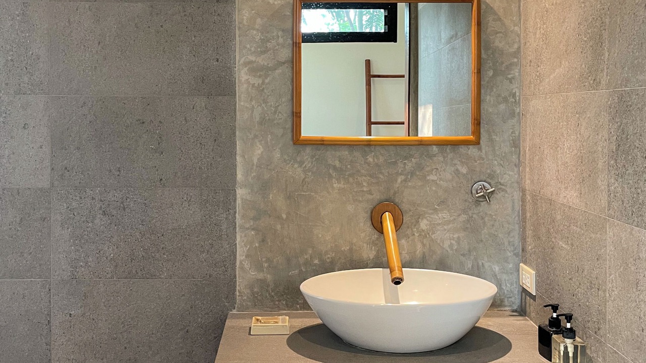 Photo of Bathroom in Nang Lae