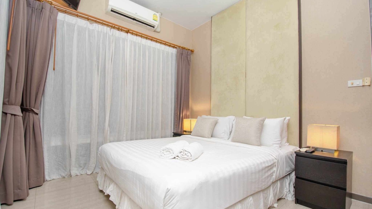 Photo of Bedroom in Na Kluea