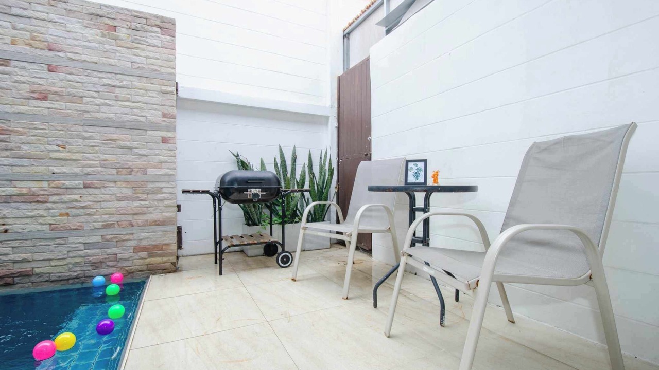 Photo of Outdoor in Na Kluea