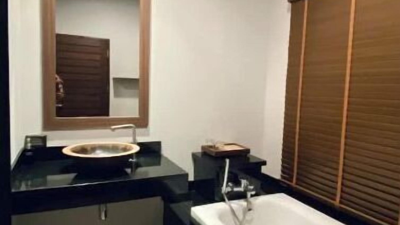 Photo of Bathroom in Talat Nuea