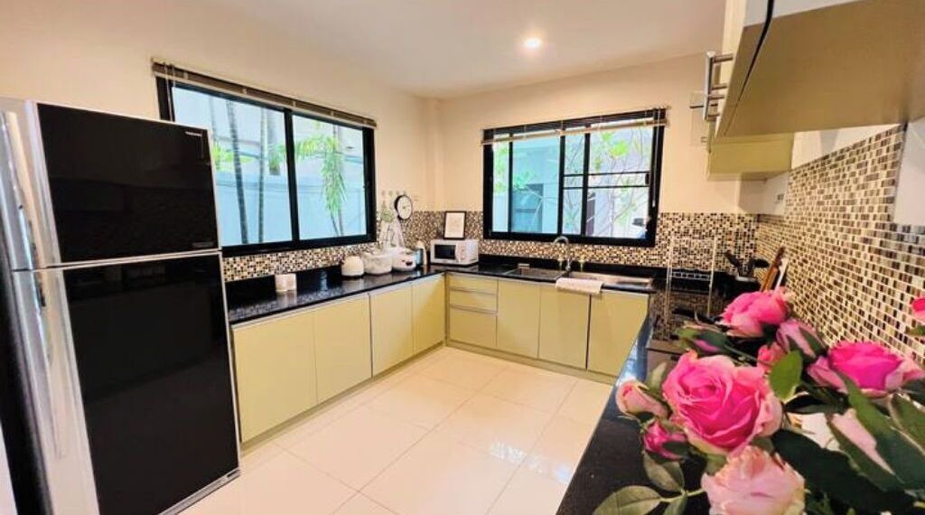 Photo of Kitchen in Chalong