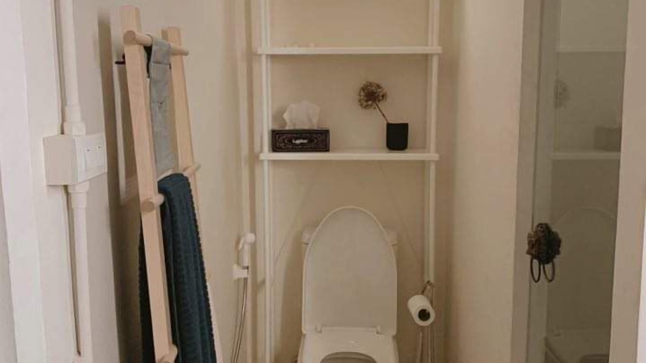 Photo of Bathroom in Talat Nuea