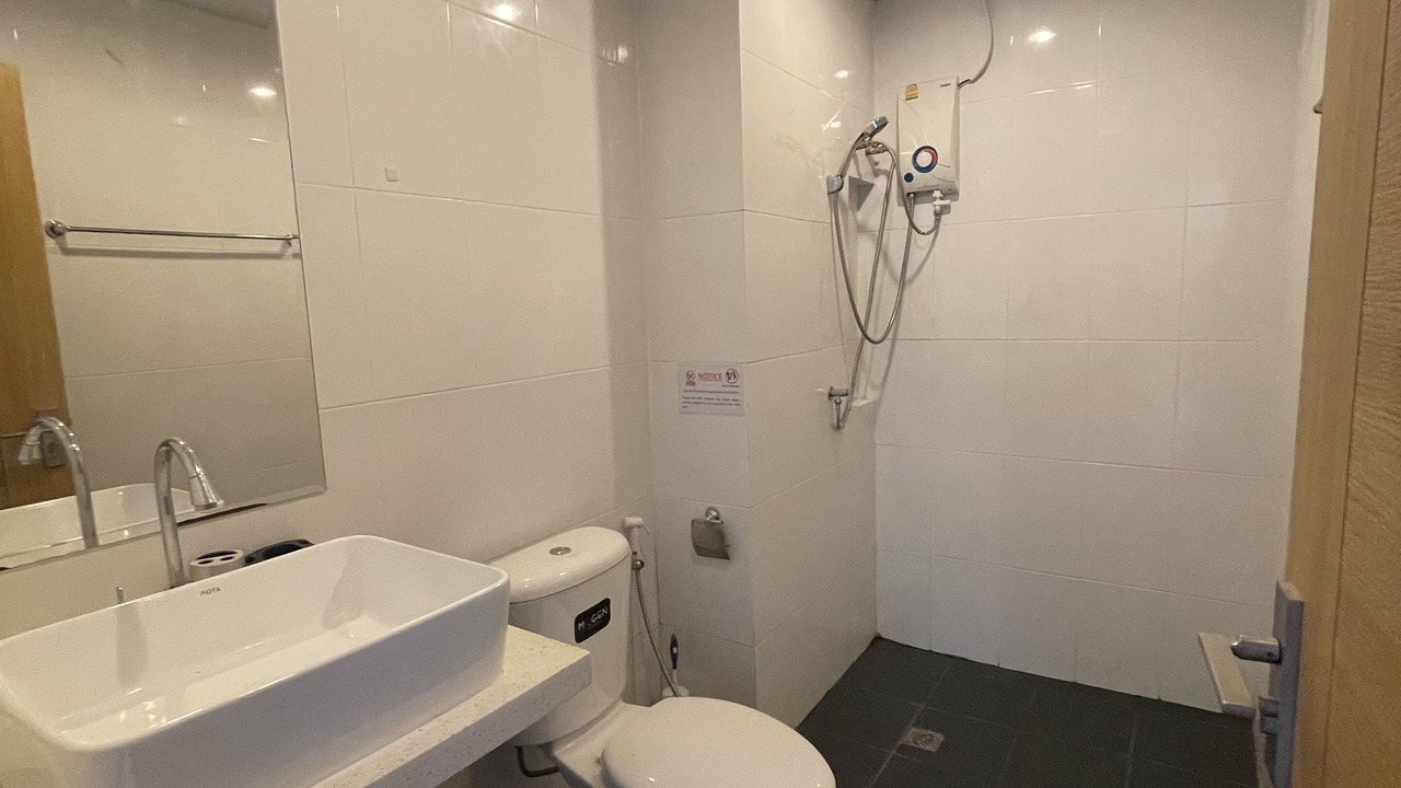 Photo of Bathroom in Nanai Road