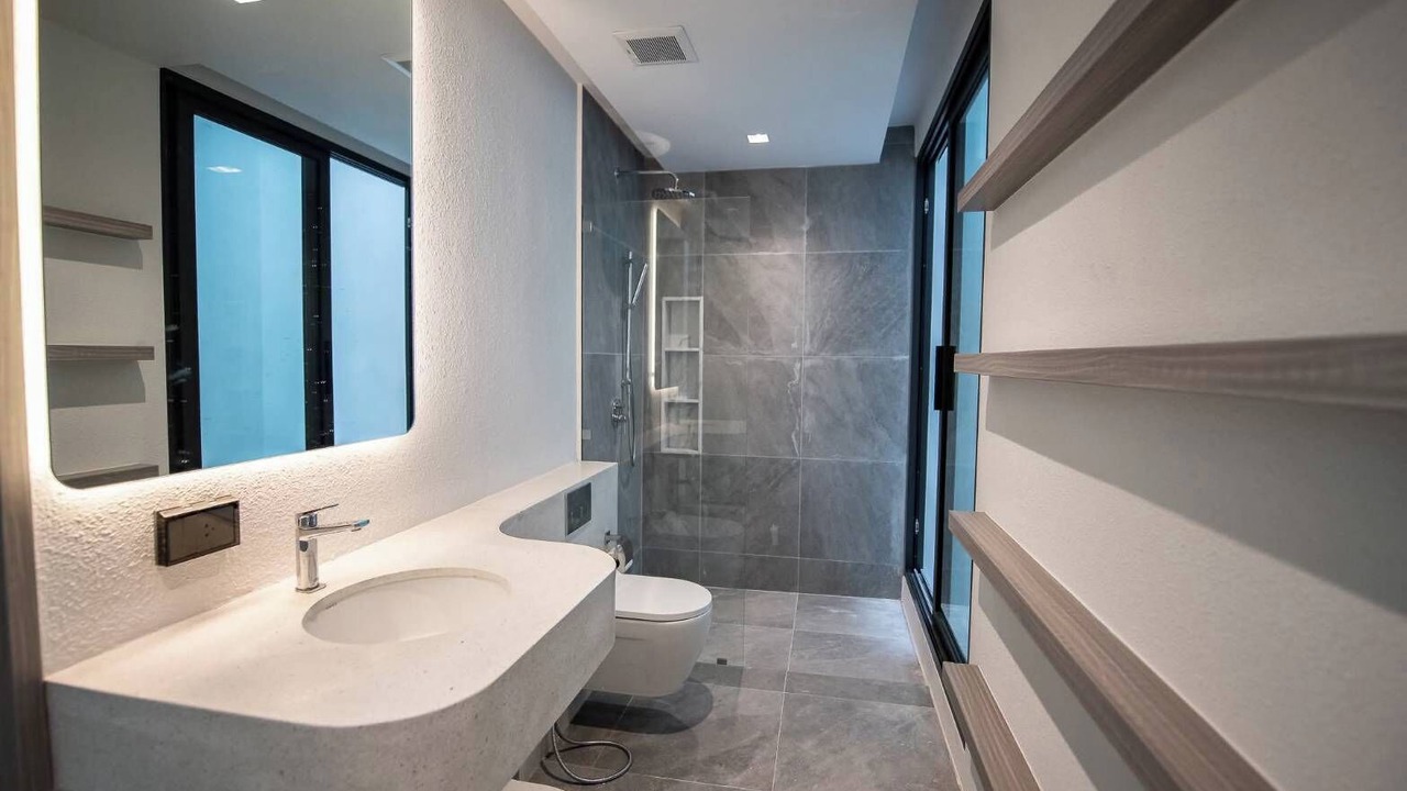 Photo of Bathroom in Choeng Thale