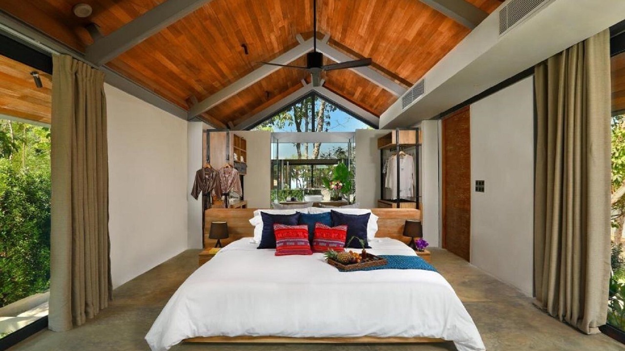 Photo of Bedroom in Ko Kaeo
