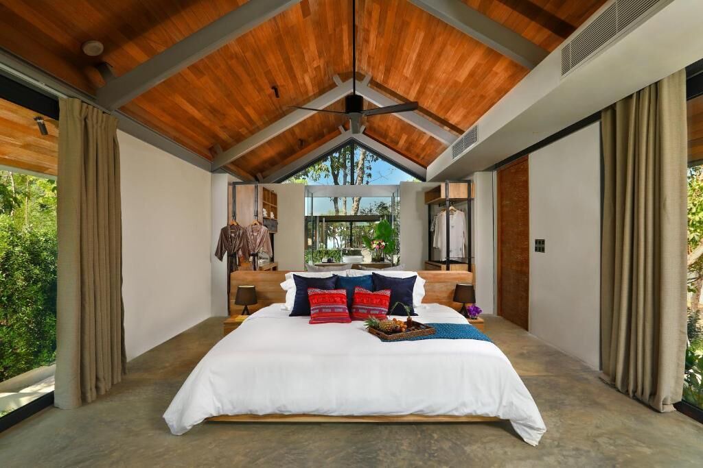 Photo of Bedroom in Ko Kaeo