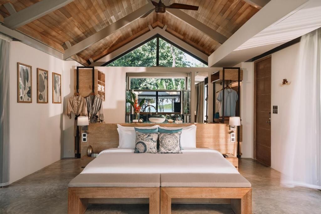 Photo of Bedroom in Ko Kaeo