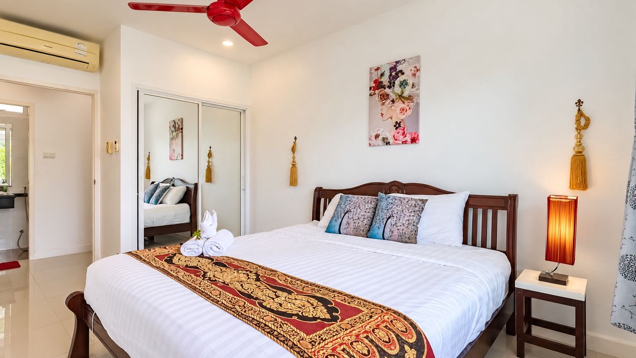 Photo of Bedroom in Chalong