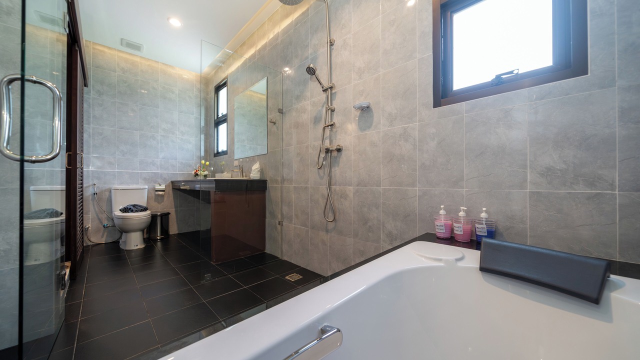 Photo of Bathroom in Pa Klok