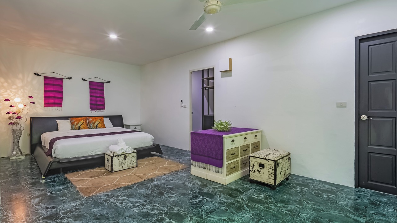 Photo of Bedroom in Chalong