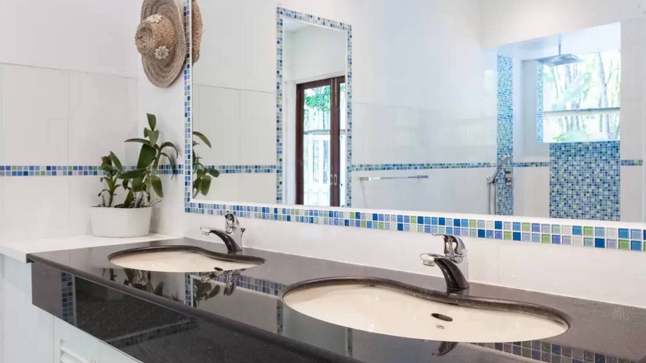 Photo of Bathroom in Pa Klok