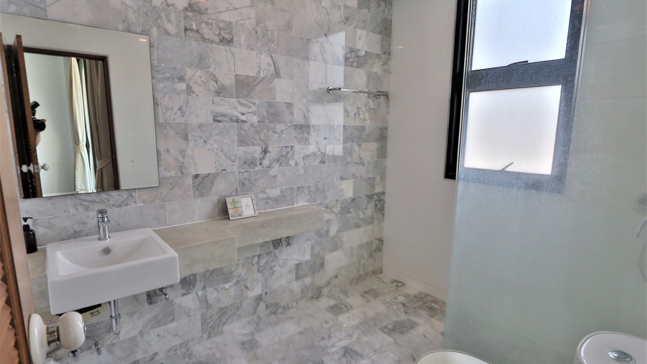 Photo of Bathroom in Kamala