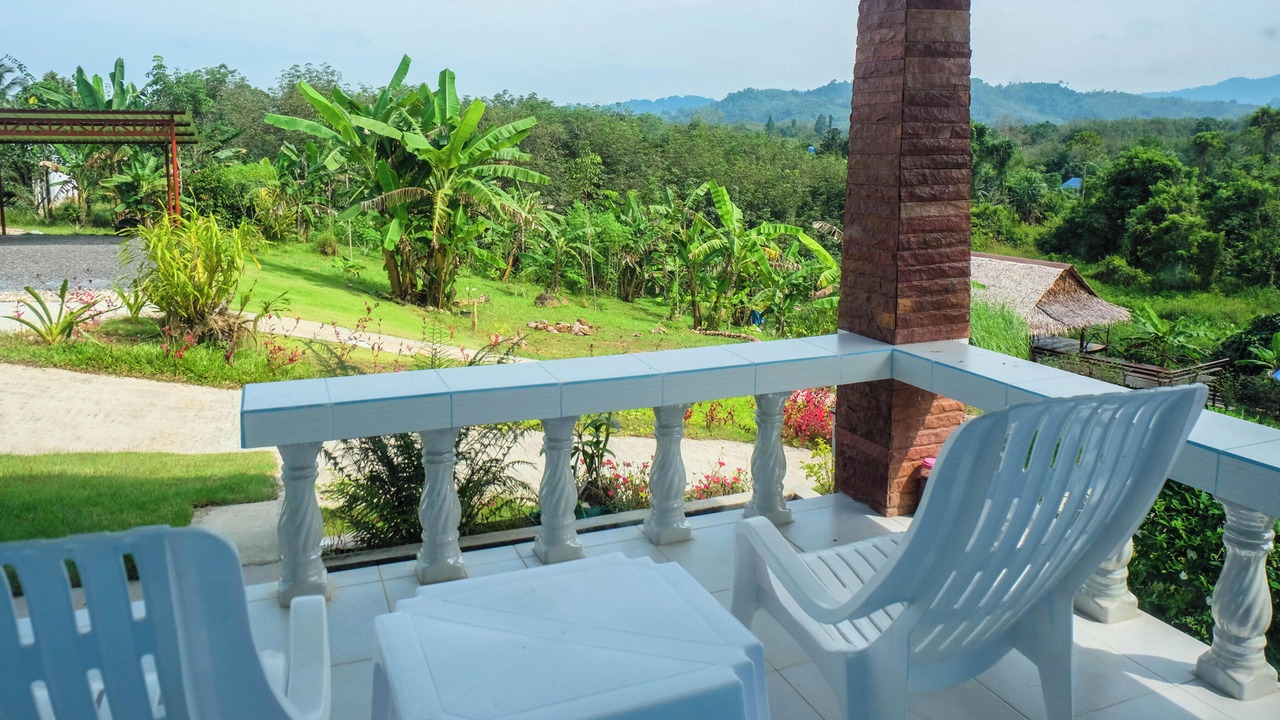 Photo of Patio Balcony in Khuekkhak