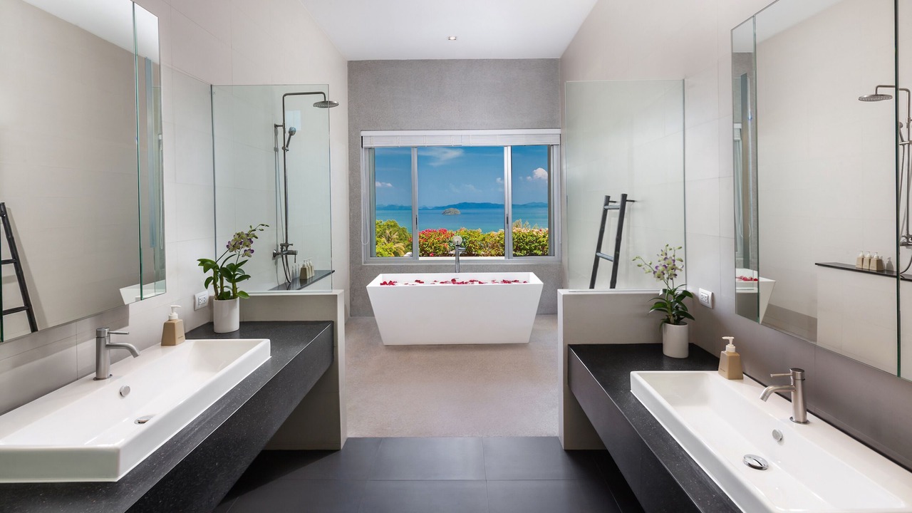 Photo of Bathroom in Pa Klok