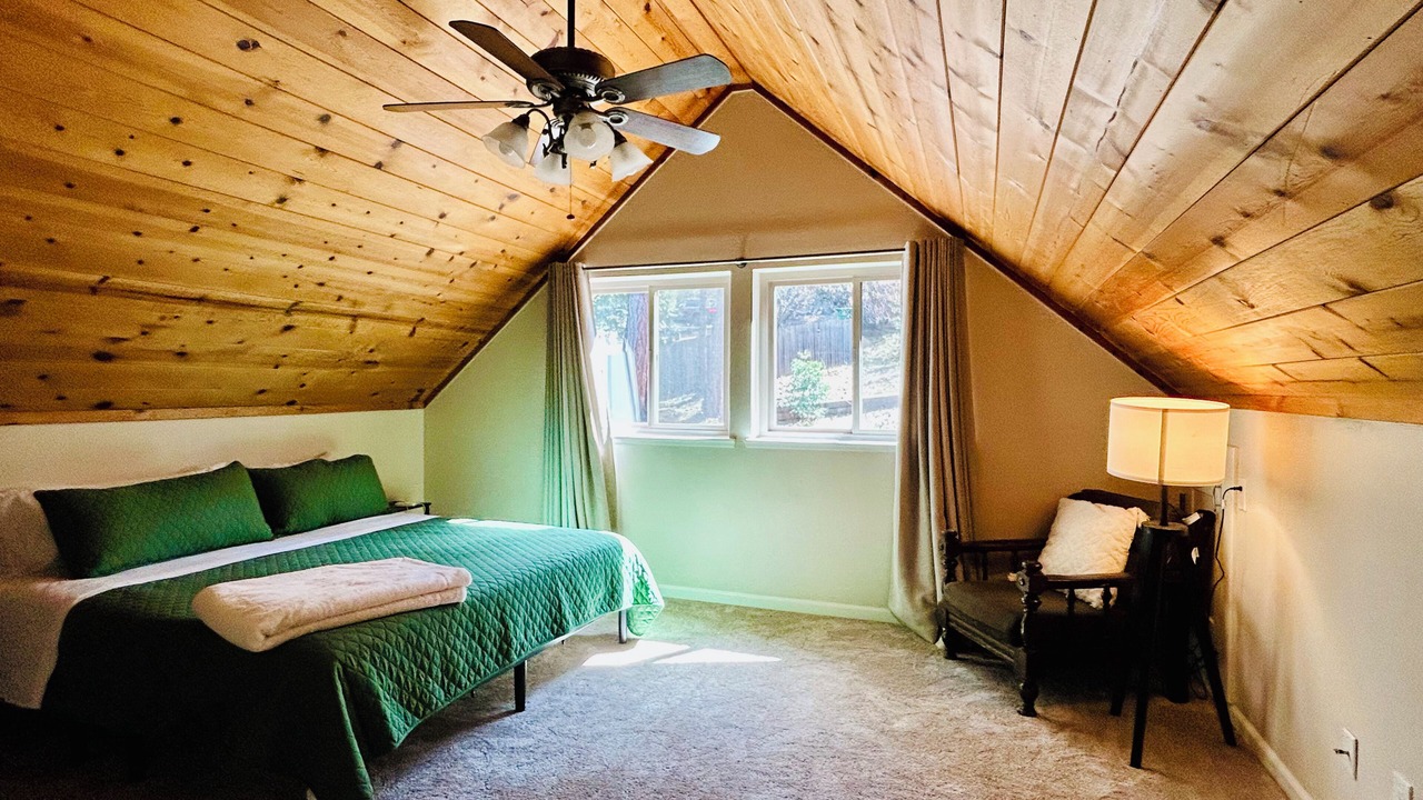 Photo of Bedroom in Sri Phum