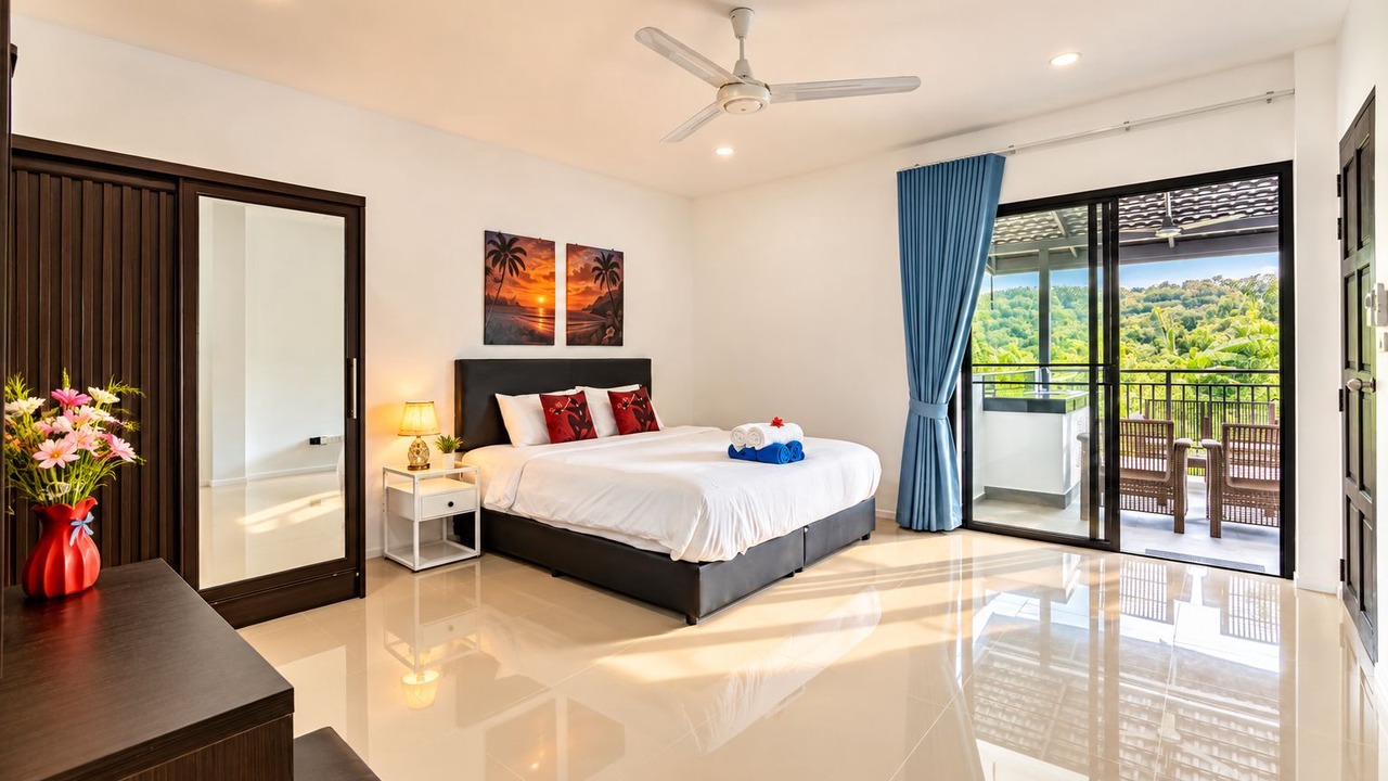Photo of Bedroom in Chalong