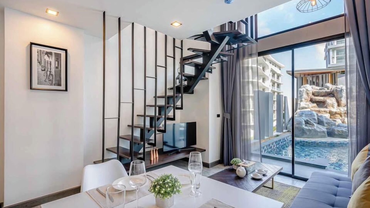 Photo of Livingroom in Nai Harn