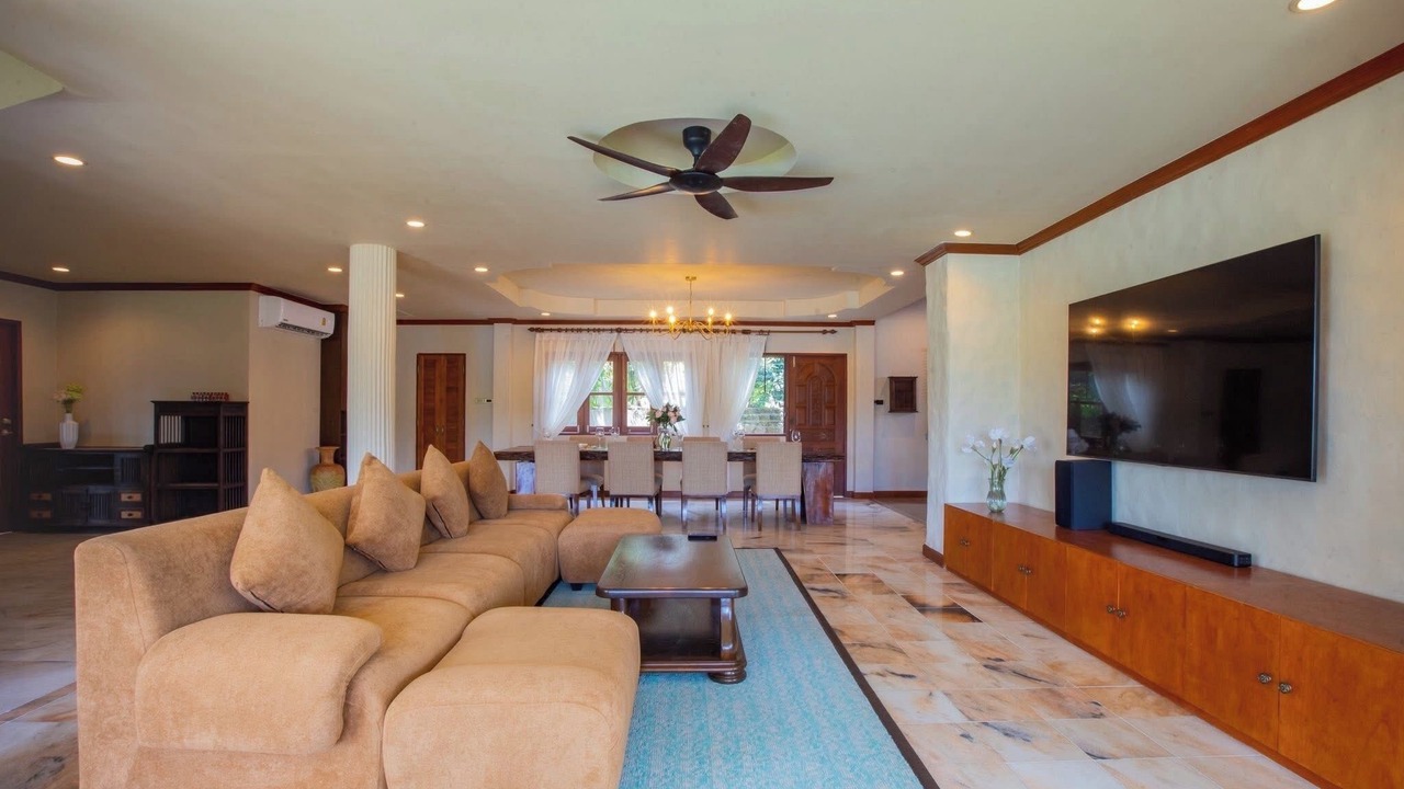 Photo of Livingroom in Chalong