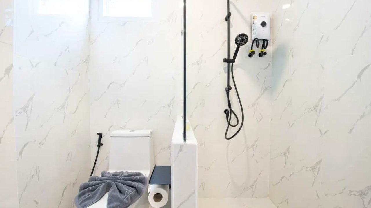 Photo of Bathroom in Pong