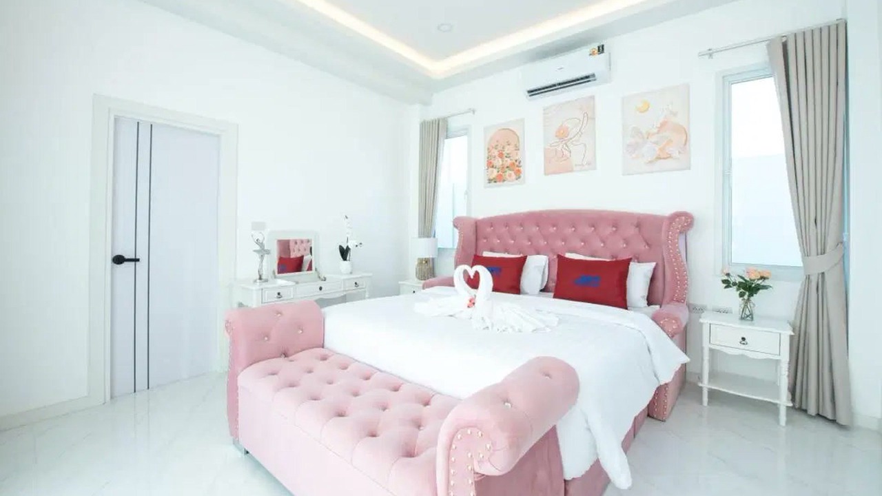 Photo of Bedroom in Pong
