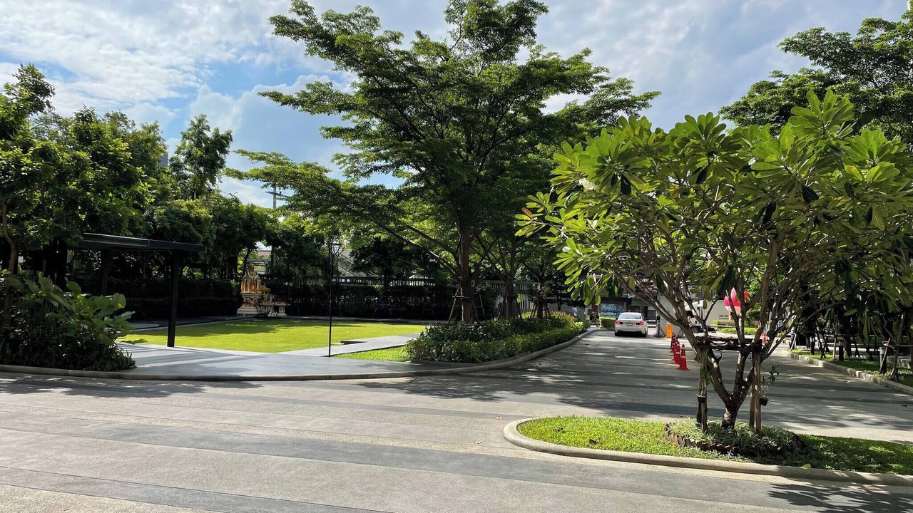 Photo of Outdoor in Suan Luang