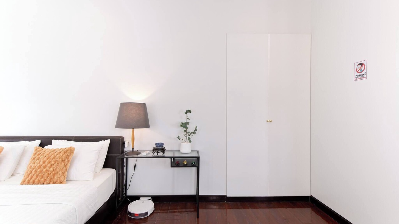 Photo of Bedroom in Si Phraya