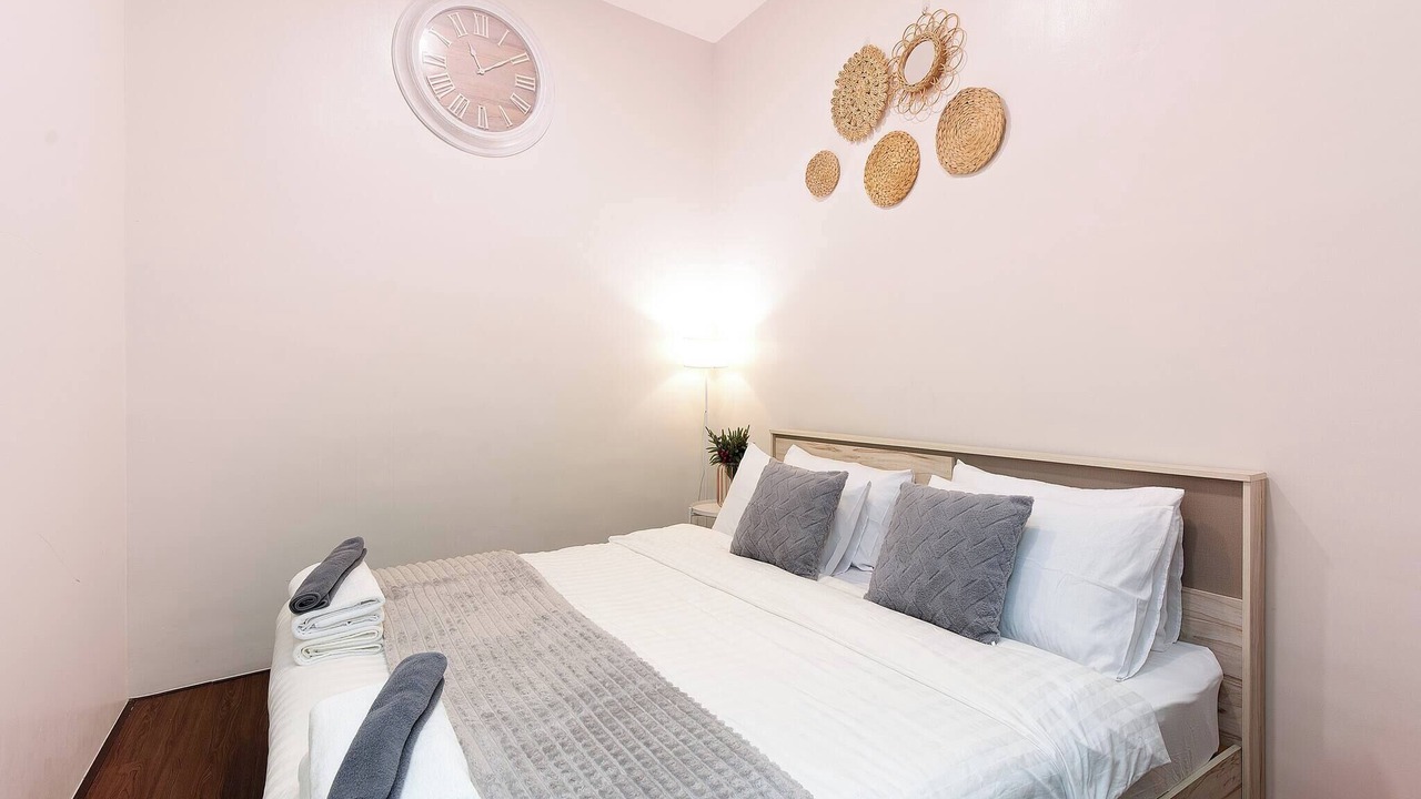 Photo of Bedroom in Si Phraya