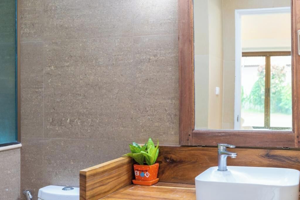 Photo of Bathroom in Maret