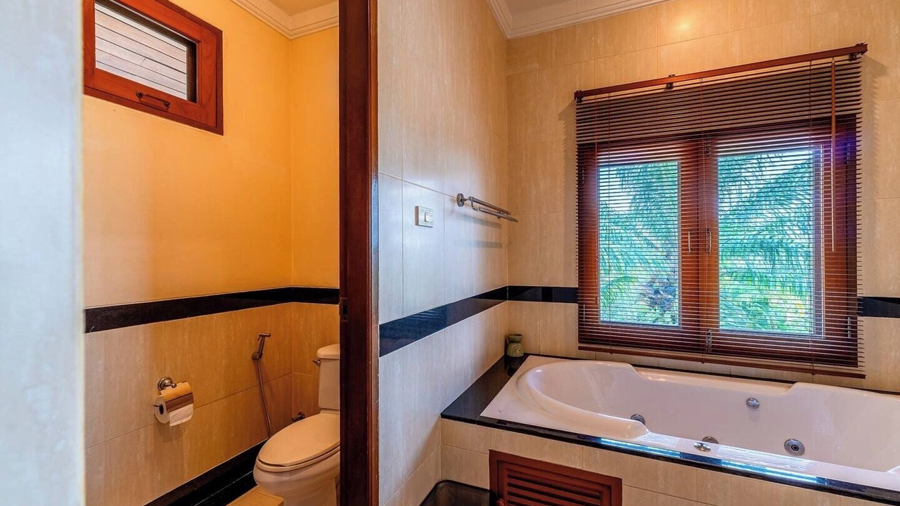 Photo of Bathroom in Laguna