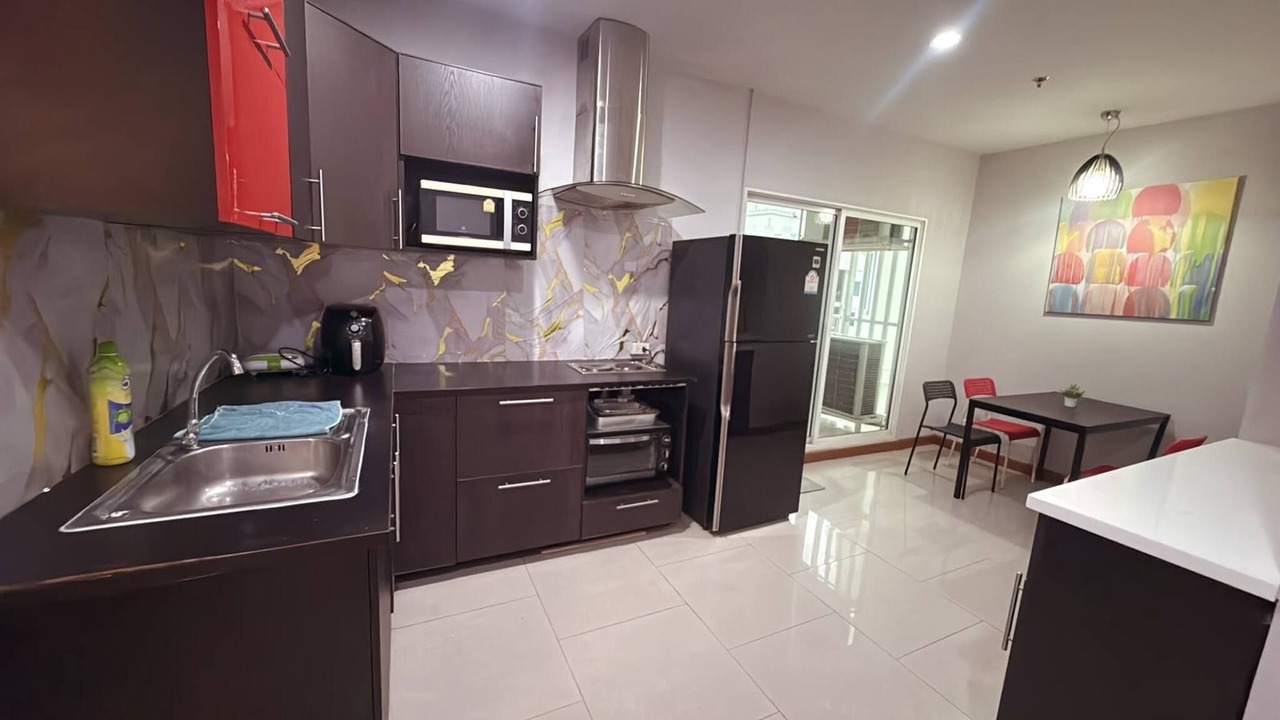 Photo of Kitchen in Huai Khwang