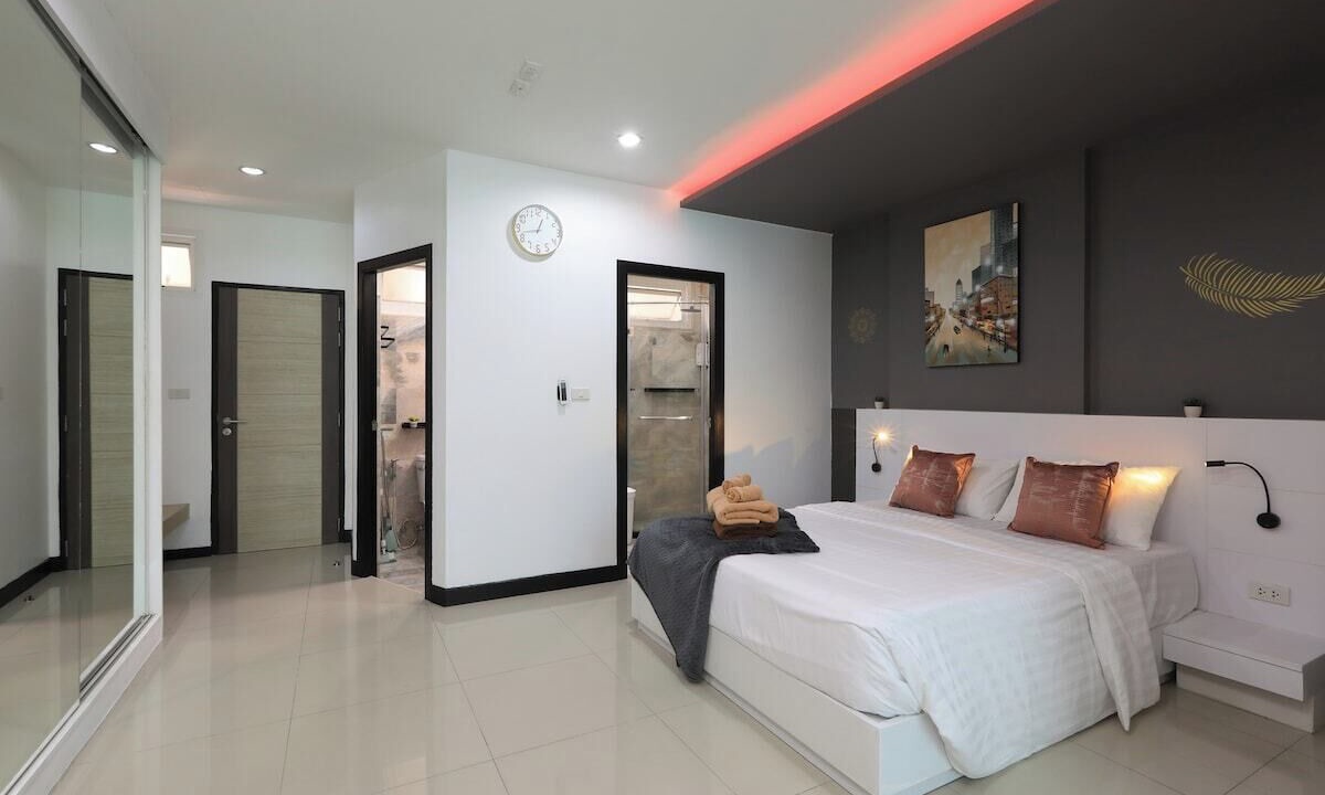 Photo of Bedroom in Nai Harn