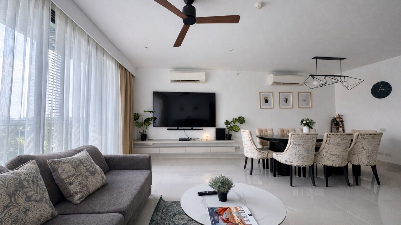 Photo of Livingroom in Laguna
